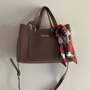 Steve Madden tote bag